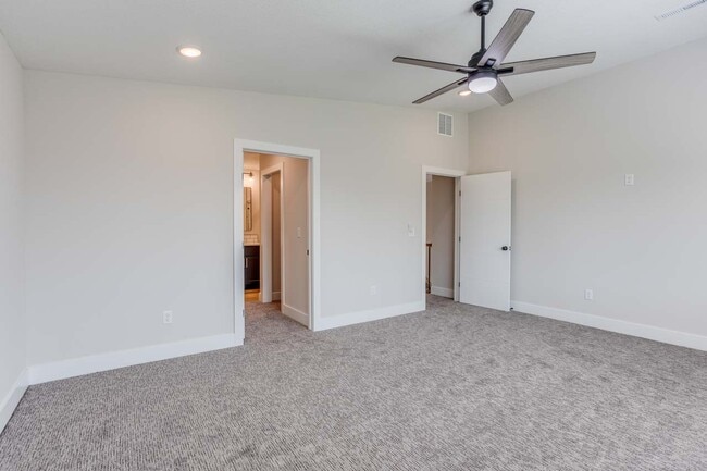 Building Photo - 3554 N Tyler Ct