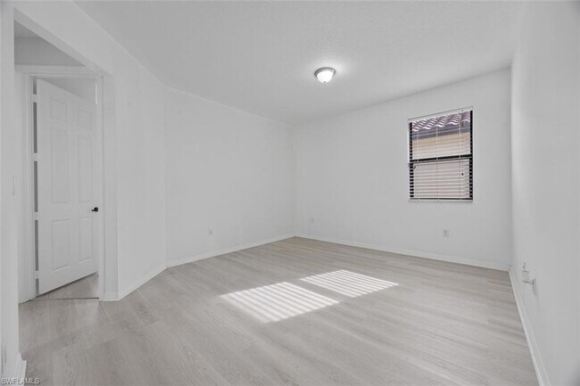 Building Photo - 5360 Brin Way