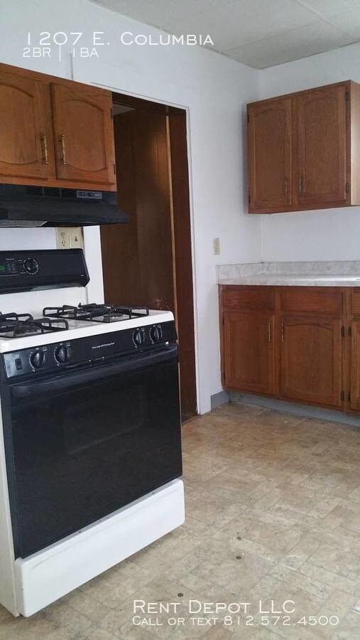 RENT DEPOT RENTALS 1207 E Columbia St Evansville IN 47711 Apartment