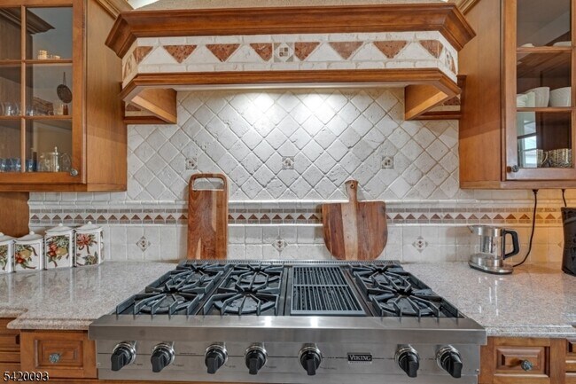 Building Photo - 787 Peach Tree Ln