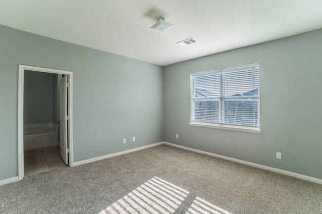 Building Photo - 6220 Obsidian Creek Dr