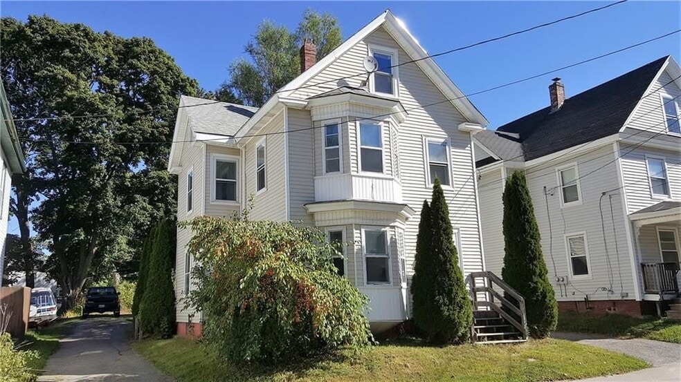 Primary Photo - 40 Getchell St