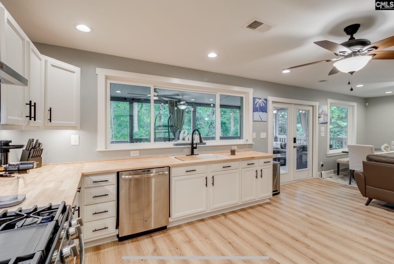 Kitchen - 3308 Keenan Dr
