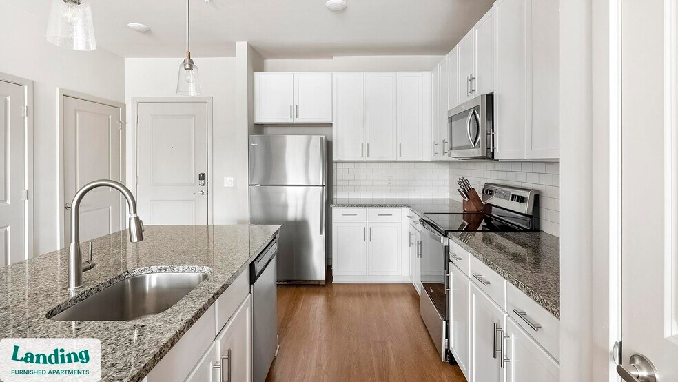 Building Photo - 3237 Memorial Blvd