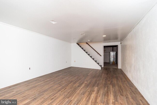 Building Photo - 38 Chestnut Valley Dr