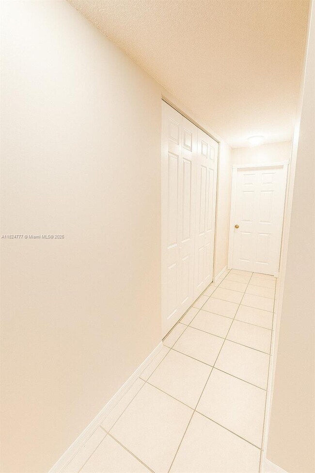 Building Photo - 13341 SW 88th Terrace