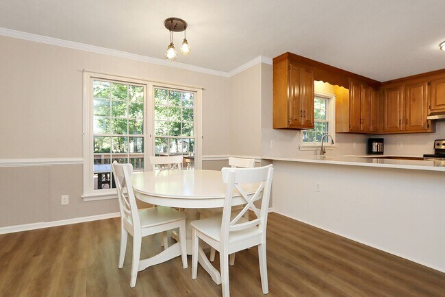 Building Photo - 103 Jonquil Ct