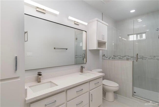 Building Photo - 16 East St