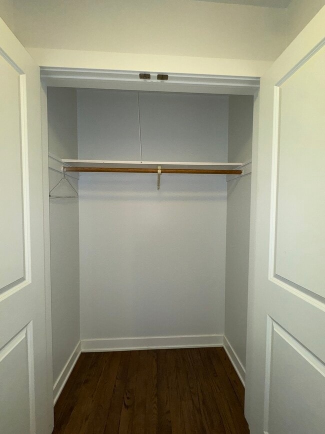 Building Photo - 4612 Forest Ave