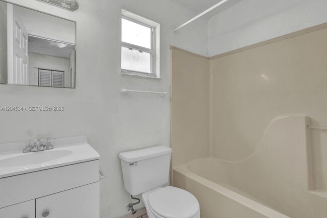 Building Photo - 768 SW 9th St
