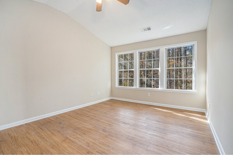 Building Photo - 2894 Regent Walk Dr