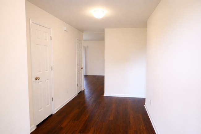 Building Photo - 59 Roseberry