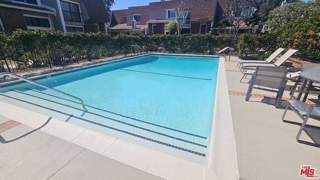 Building Photo - 4333 Alla Rd