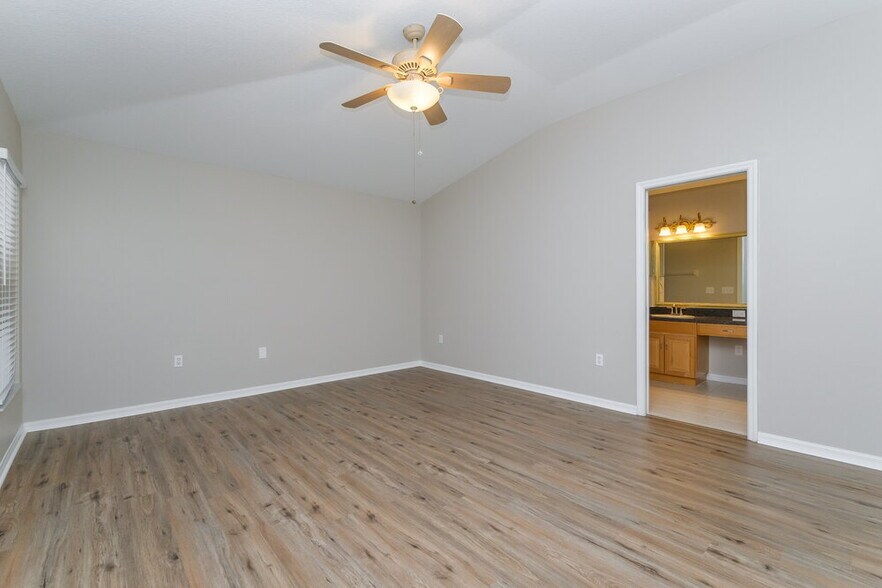 Building Photo - 29551 Morwen Pl