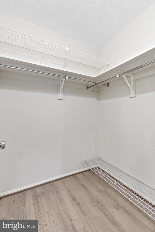 Building Photo - 8340 Greensboro Dr