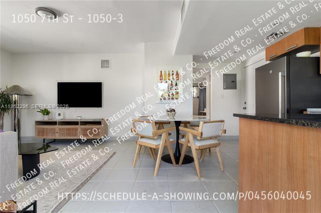 Building Photo - 1050 7th St