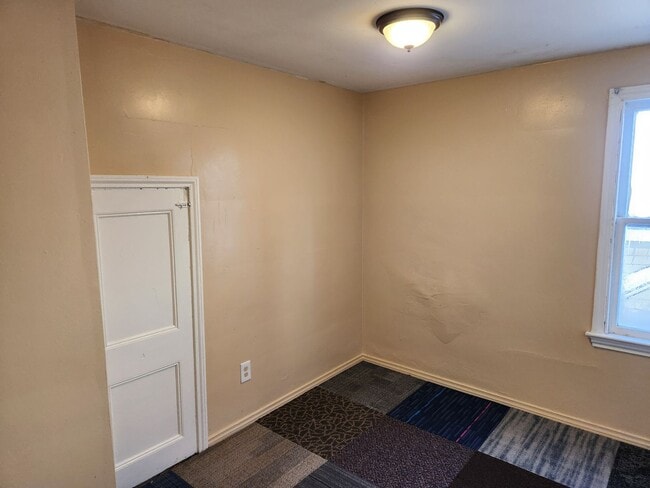 Building Photo - 191 Wilder St