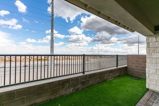 Building Photo - GORGEOUS SUMMERLIN WEST COMMUNITY**TONS OF UPGRADES*CITY AND STRIP VIEWS*COMMUNITY POOL AND SPA*