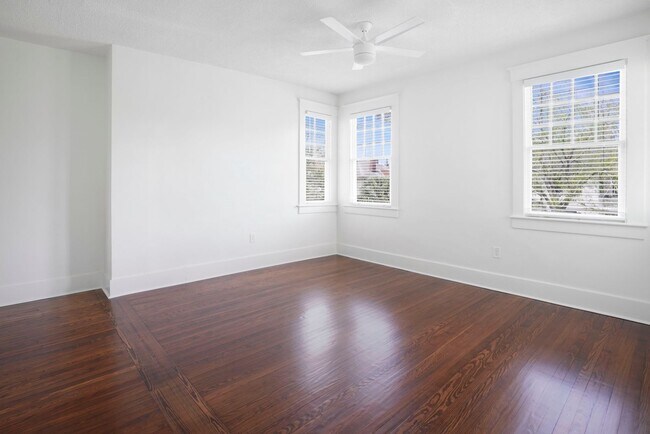 Building Photo - Renovated 2 bedroom 1 bathroom with office space Baldwin Park