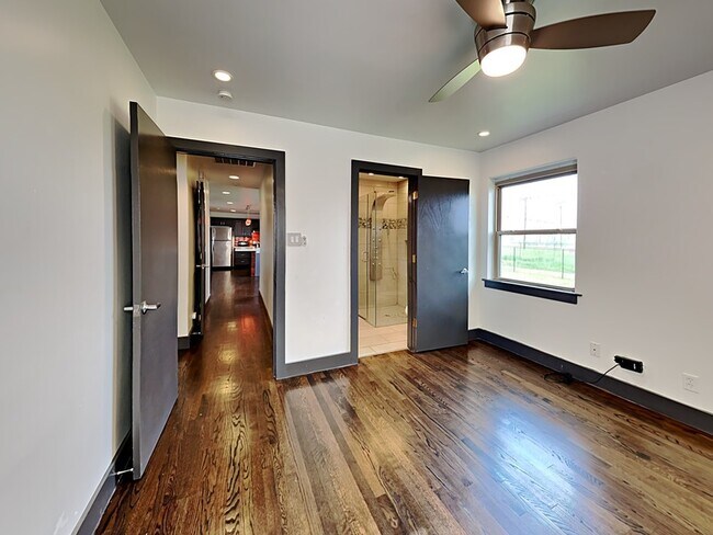 Building Photo - 2307 Cardinal Ln