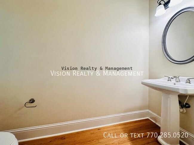 Building Photo - 1092 Glenridge Pl NE