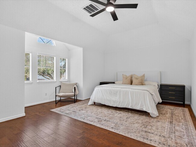 Building Photo - 1676 Beaconshire