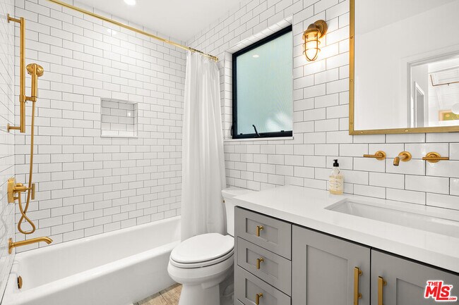 Building Photo - 723 Euclid St