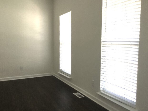 Building Photo - 7 Fawn Ridge Way