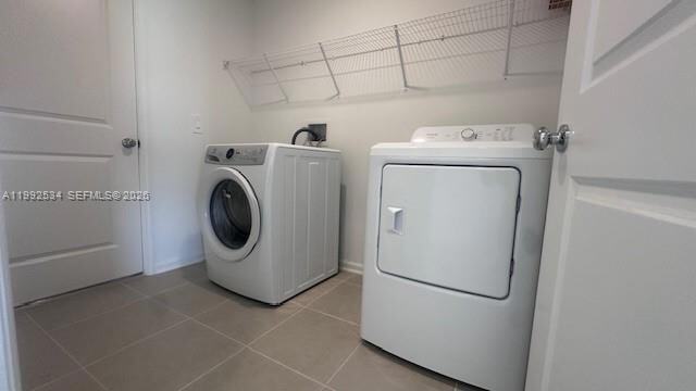 Building Photo - 303 Artemis St