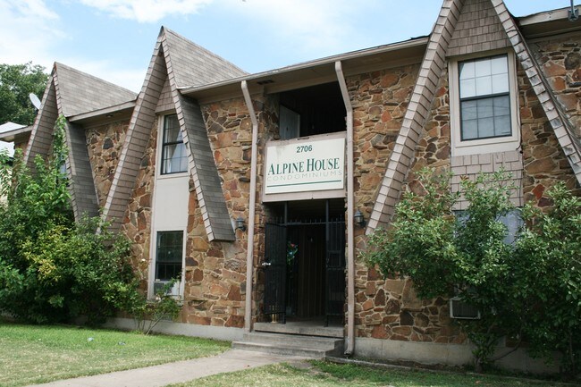 Primary Photo - Alpine House Condominiums
