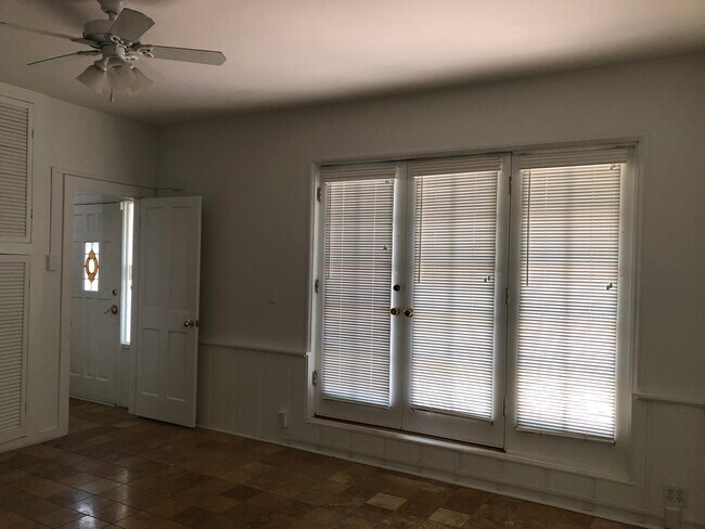 Downstairs bedroom - 317 7th St