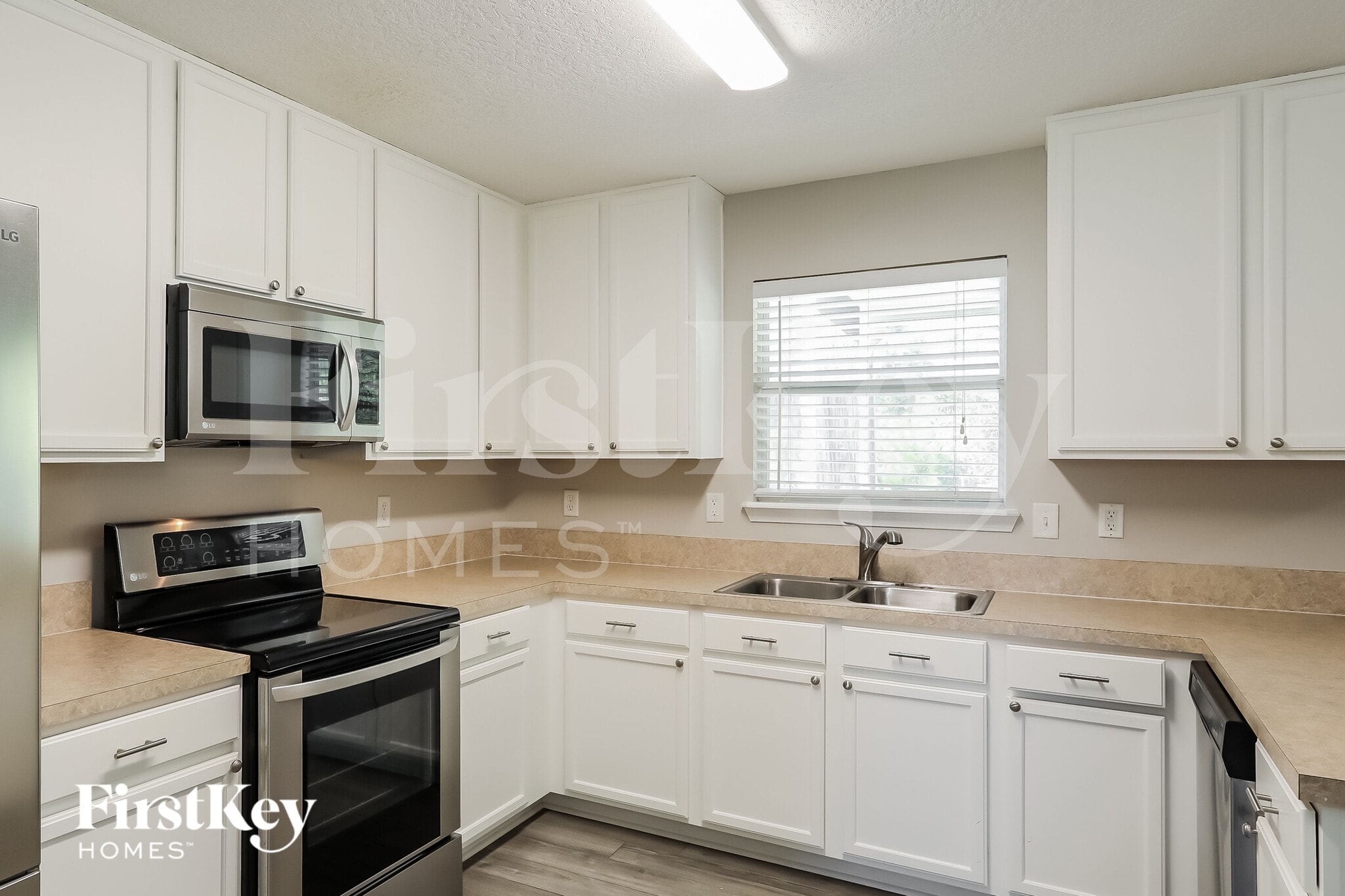 Building Photo - 2954 Ravine Hill Dr