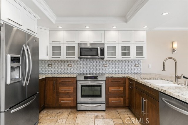 Building Photo - 405 Avenida Granada