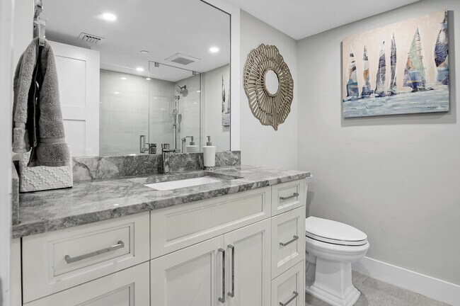 Building Photo - 4744 S Ocean Blvd