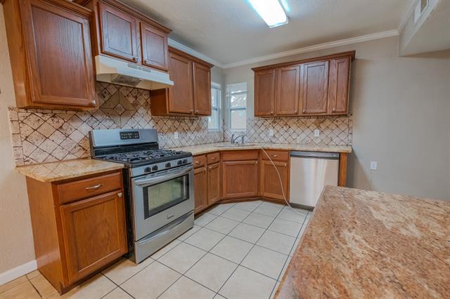Building Photo - 2704 Cordone St
