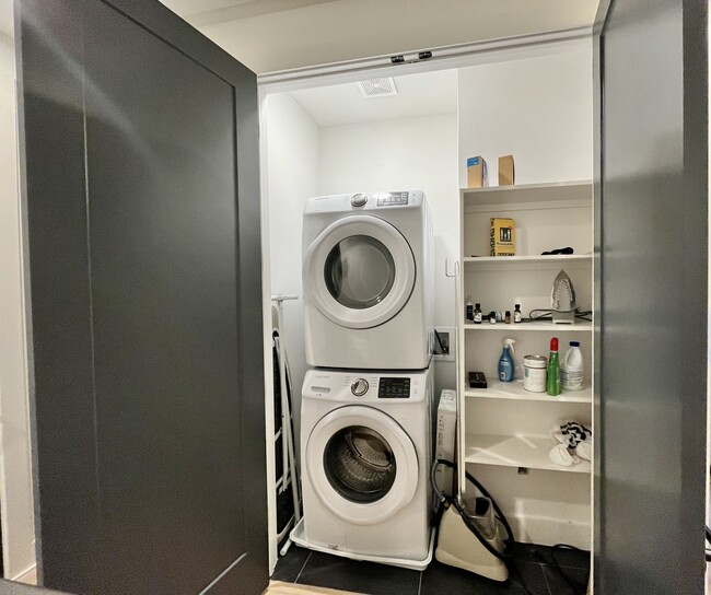 Building Photo - 3700 Clawson Rd