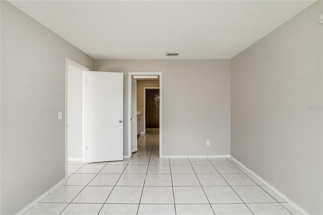 Building Photo - 155 Sandalwood Dr