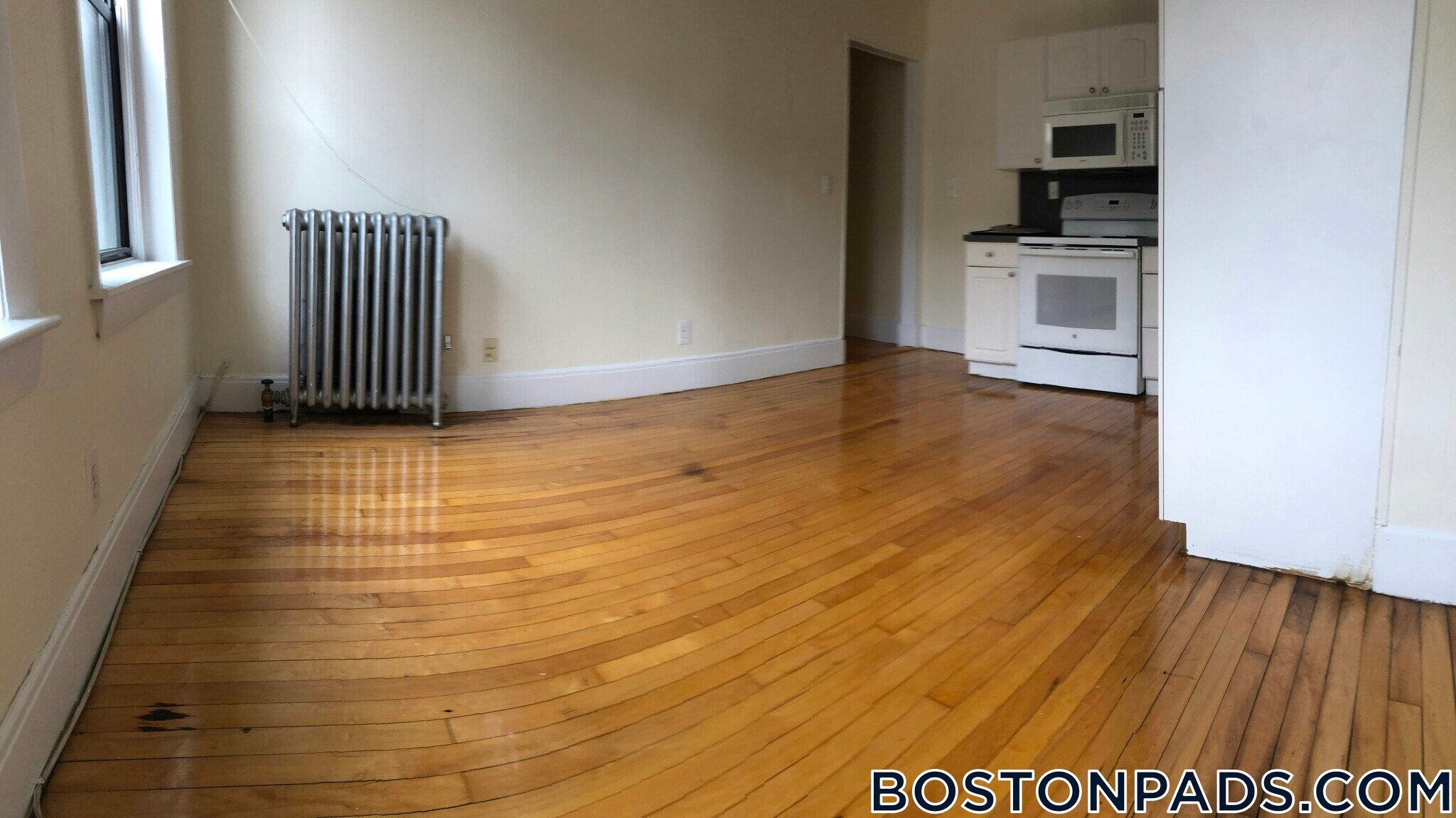 Building Photo - 437 Cambridge St