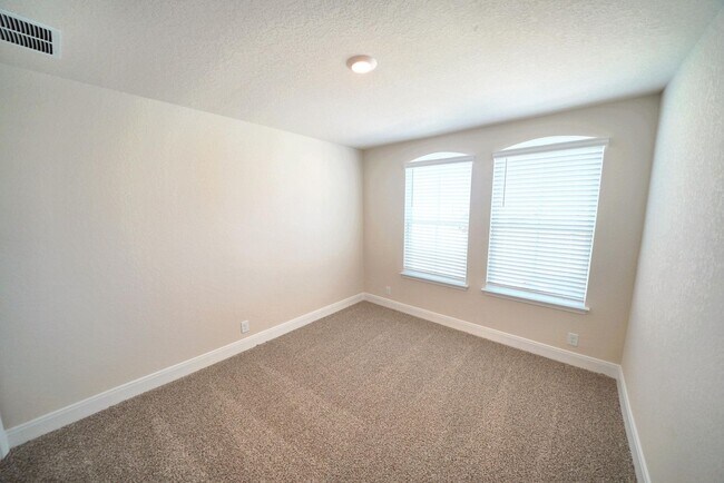 Building Photo - Stunning New Cibolo Home Now Available in Steel Creek - Realtor Commission: $500