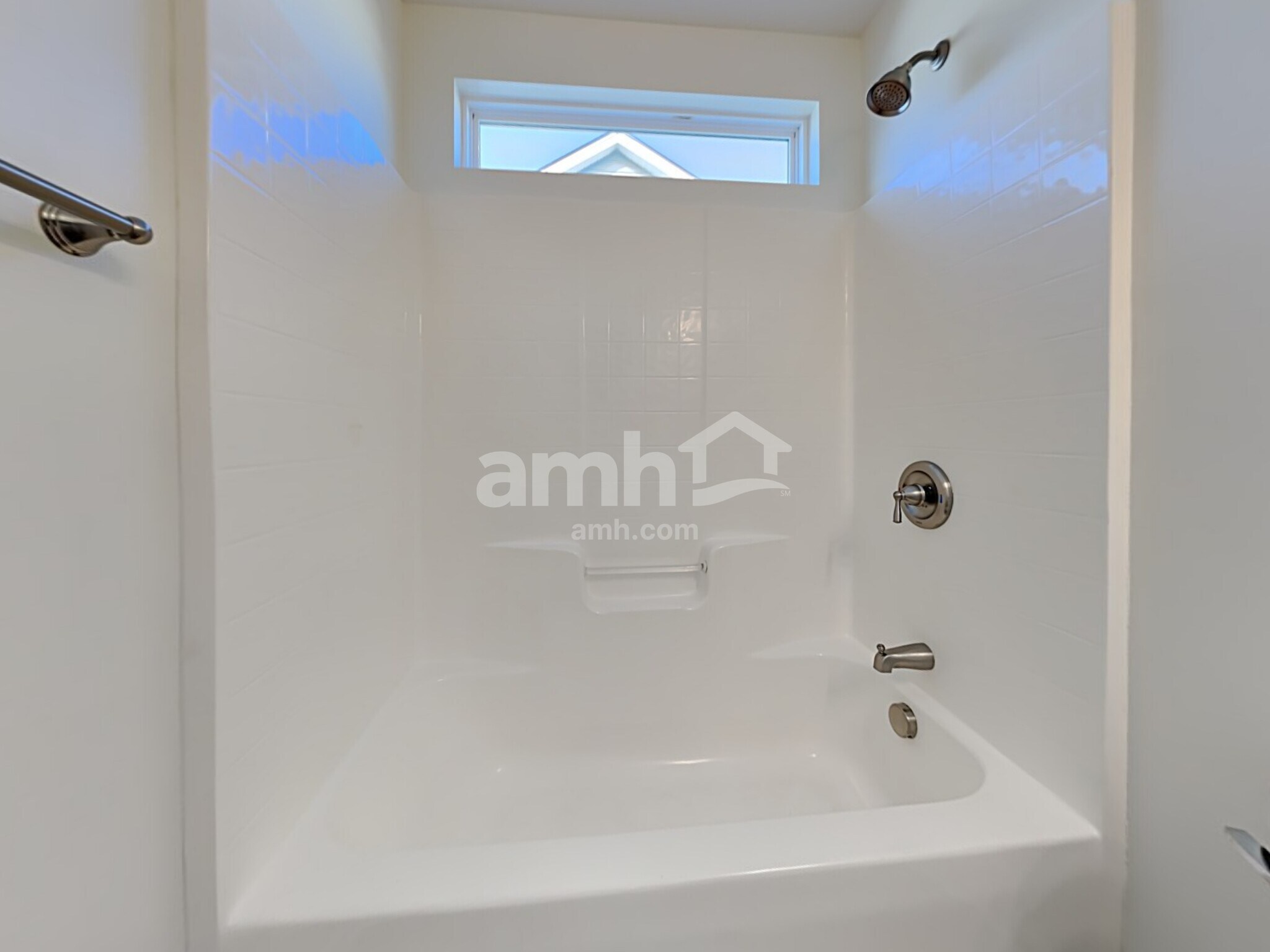 Building Photo - 136 Marinella Dr