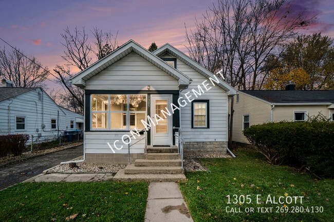 Primary Photo - 1305 E Alcott-