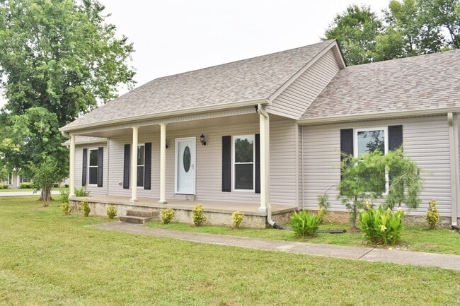 Building Photo - Beautifully remodeled 4BR/2BA one level home in M'boro, triple Rockvale schools!