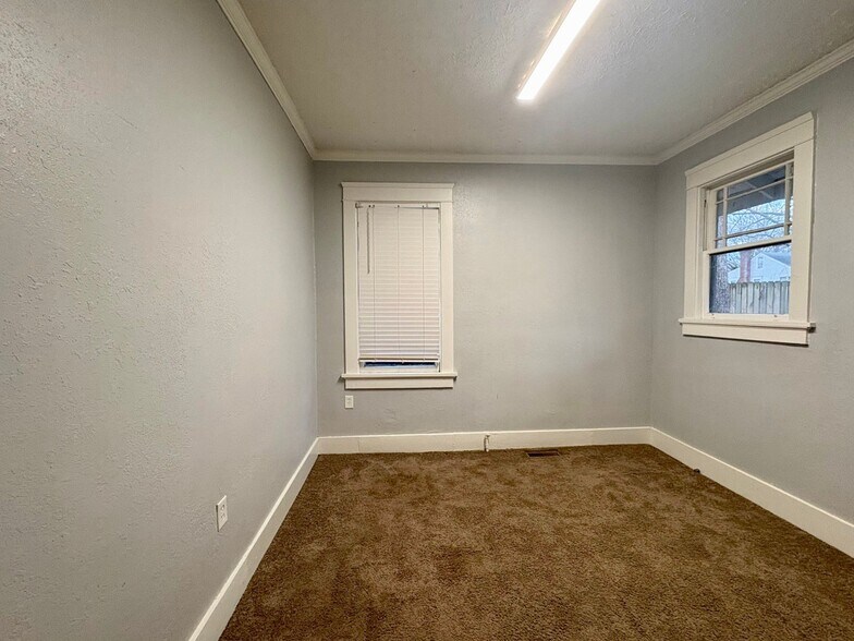 Building Photo - 333 Division Ave