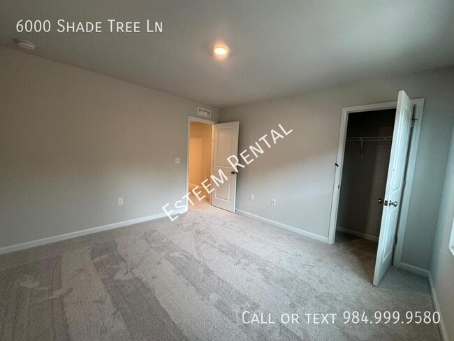 Building Photo - 6000 Shade Tree Ln