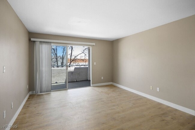 Building Photo - 3103 Key Largo Dr