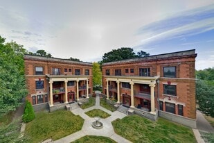 Building Photo - Historic Wellsport Portwell Flats