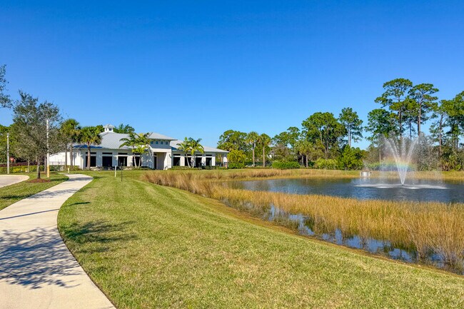 Building Photo - 4660 SW Ardsley Dr
