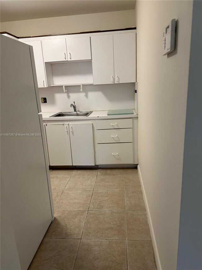 Building Photo - 7955 SW 86th St