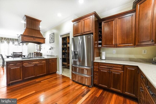 Building Photo - 24900 Fox Run Ln