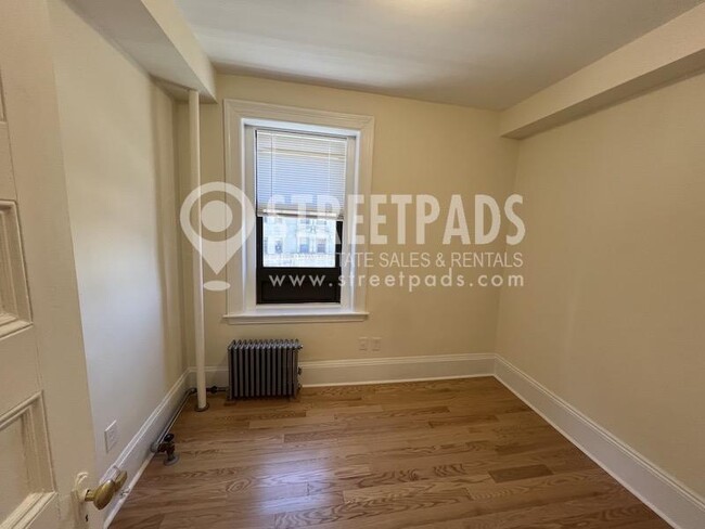 Building Photo - 2 bedroom in Cambridge MA 02139